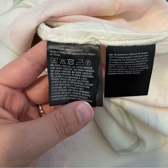 H&M Women’s Cream Floral Print Balloon-Sleeve Midi Dress NWT Size Medium - Picture 14 of 14